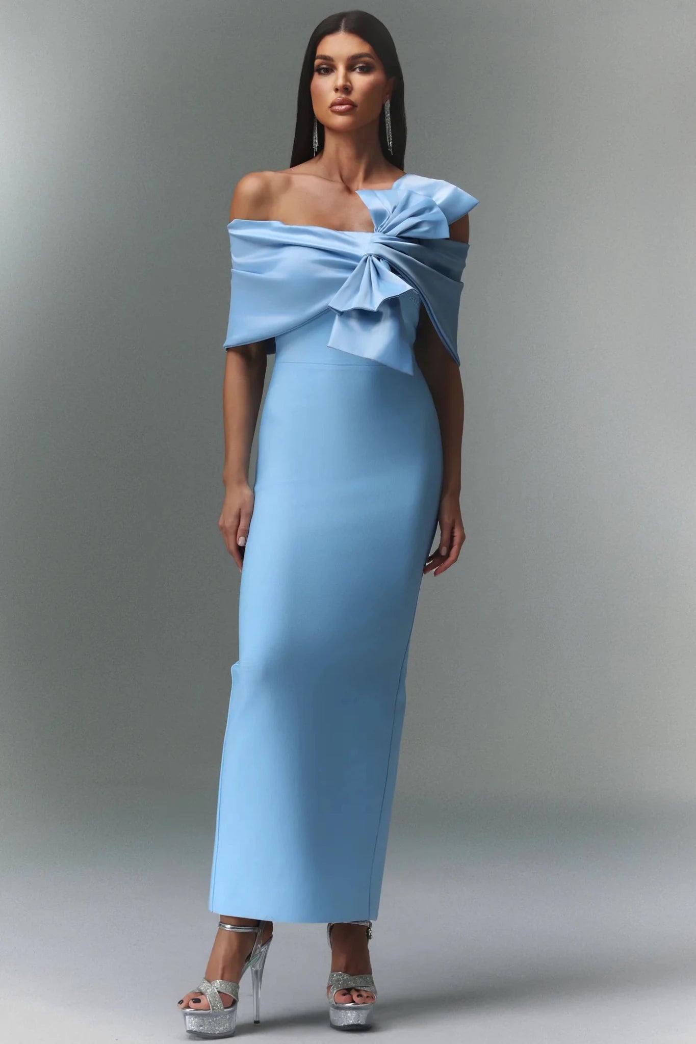 Linda Off - The - Shoulder Bow Bandage Maxi Dress - Livetta