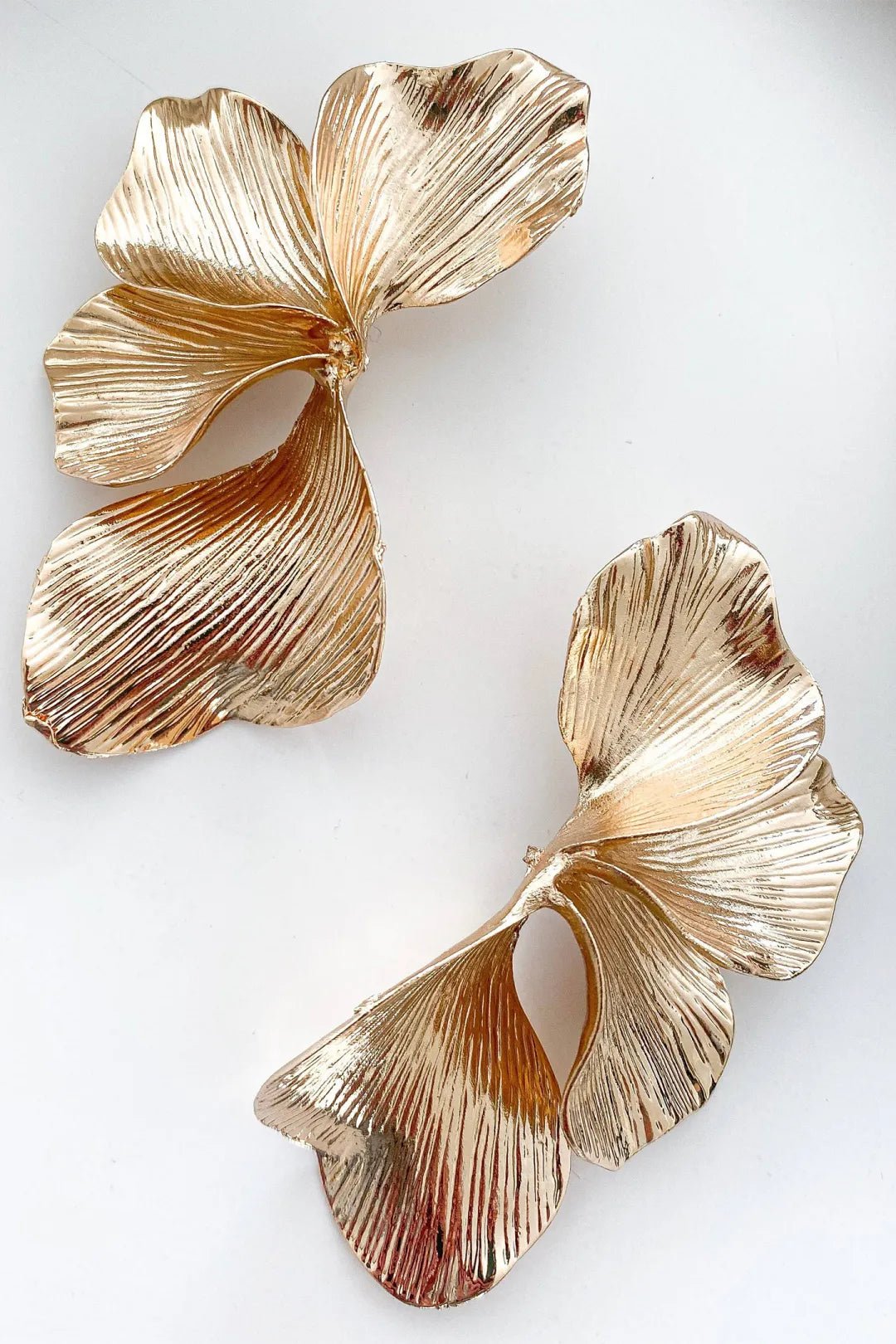 Summer Textured Leaf Drop Earrings - Livetta